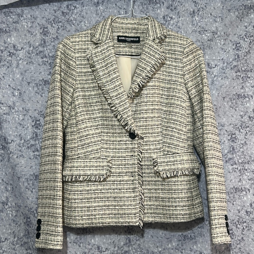 Karl legerfeld coat &Jacket  size 4